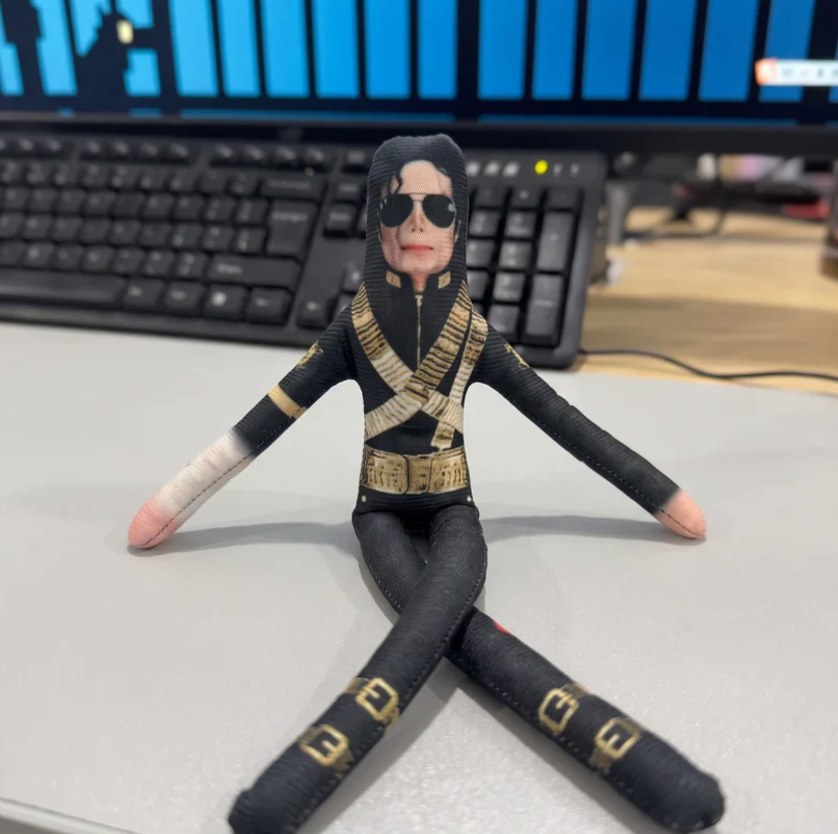 Poupée en peluche Michael Jackson
